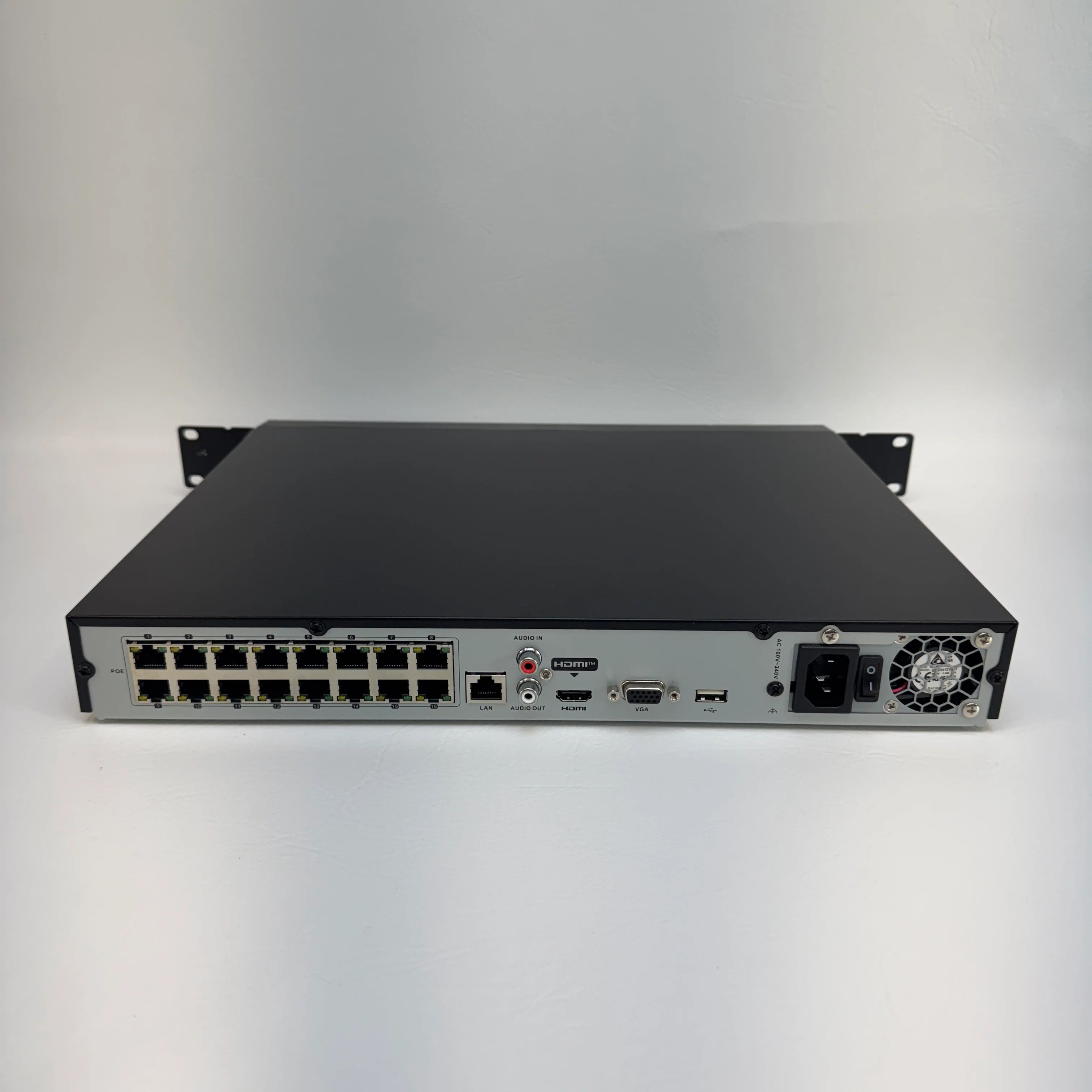 Hikvision Network Video Recorder ERI-K216-P16 - Image 3