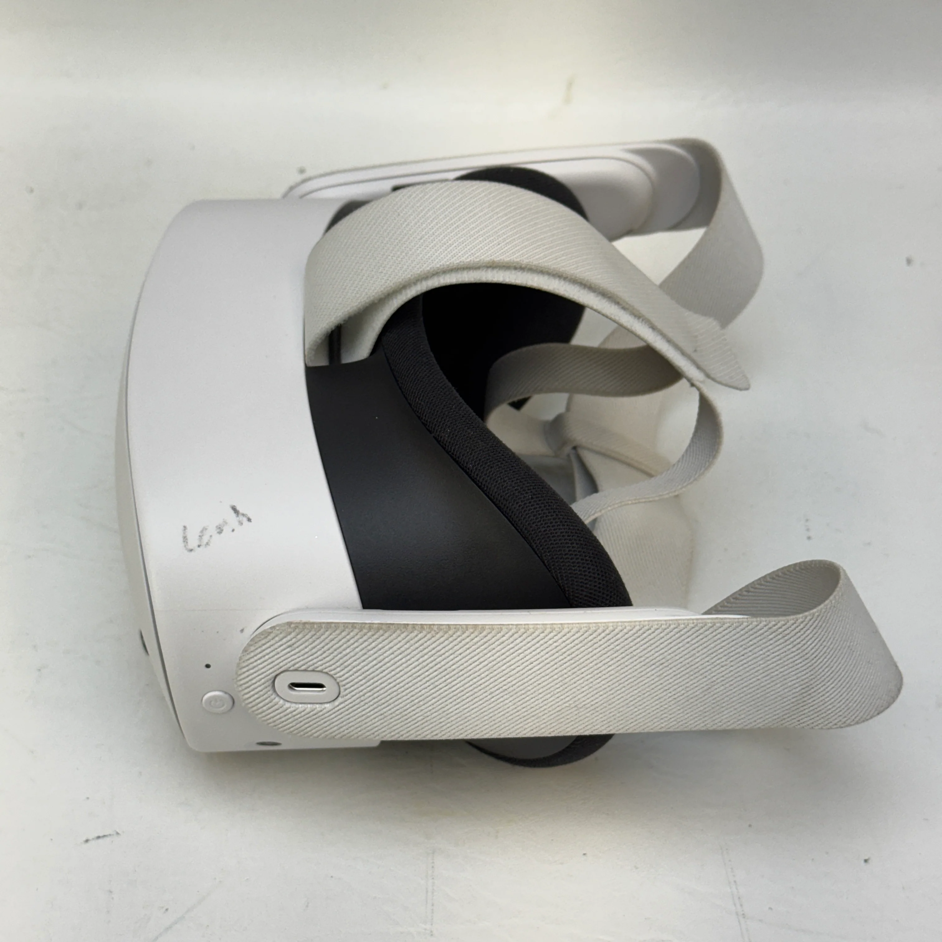 Meta Quest 3S 128GB Standalone All-in-One VR Headset P97 - Image 4