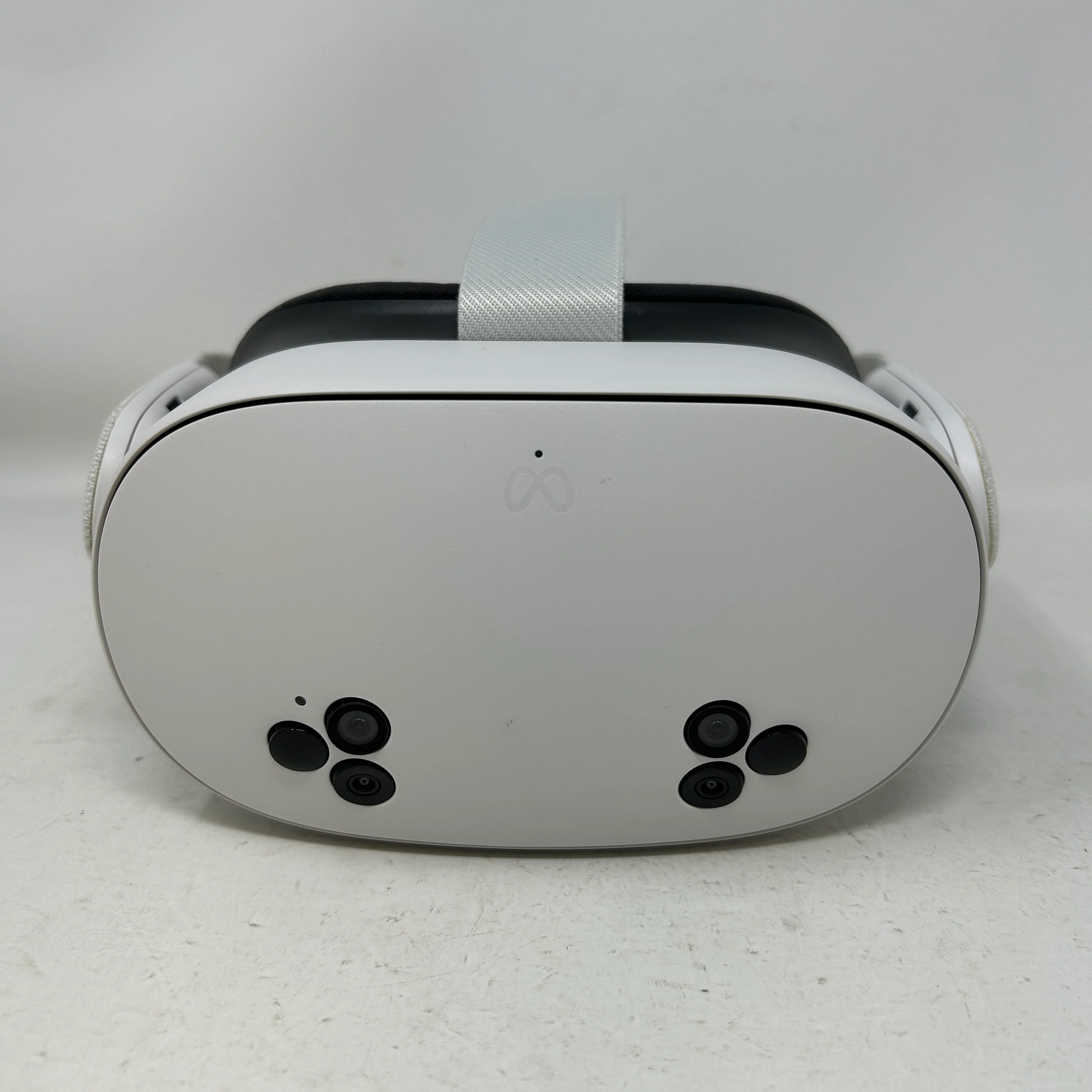 Meta Quest 3S 128GB Standalone All-in-One VR Headset P97 - Image 3