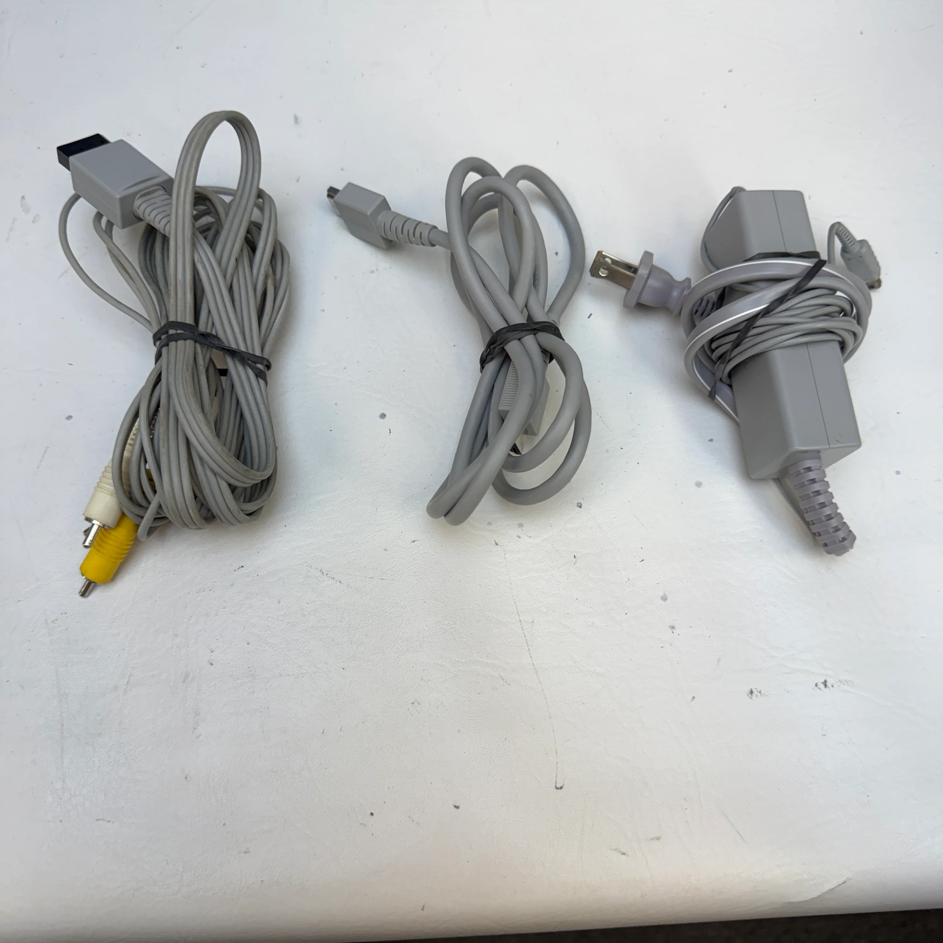 Nintendo Wii U 32GB Black Deluxe Smash Splat Special Edition Bundle - Image 10