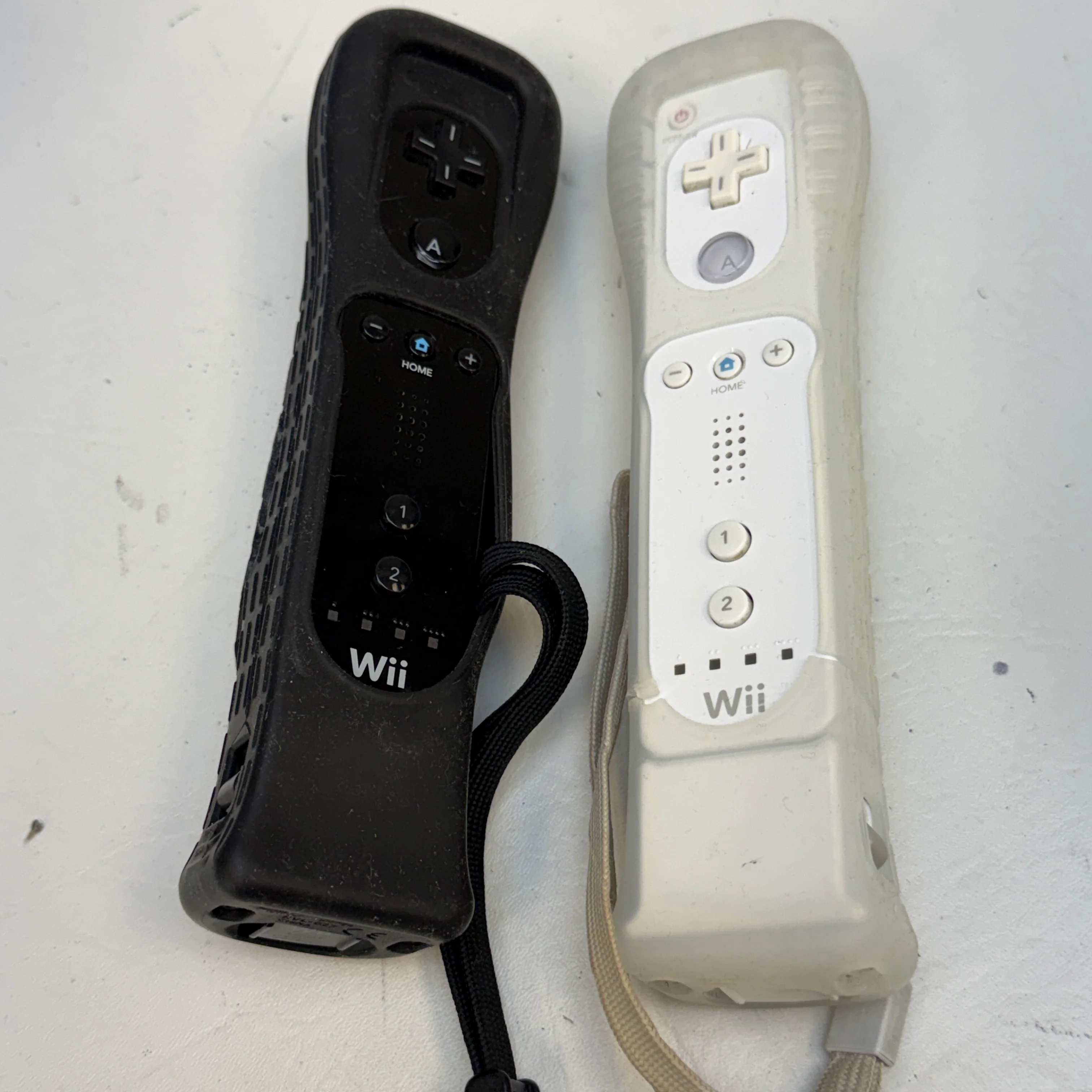 Nintendo Wii U 32GB Black Deluxe Smash Splat Special Edition Bundle - Image 20